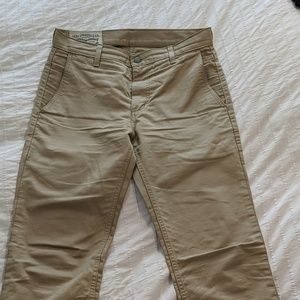 Levi's 511 in Khaki